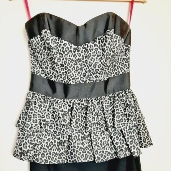 BETSEY JOHNSON / 100% Silk Strapless Cheetah Peplum Fitted Dress Sz 2 - Picture 4 of 16